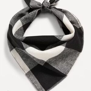 Old navy dog bandana, black and white buffalo plaid print
